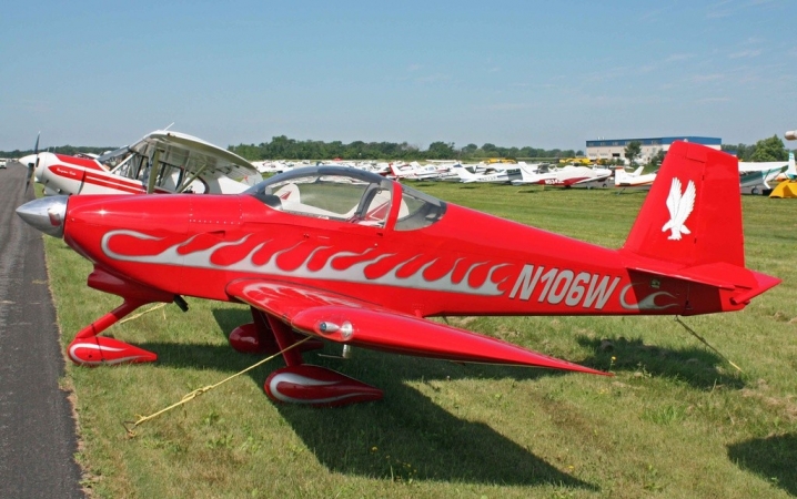 Aviation photographs of Registration: N106W : ABPic