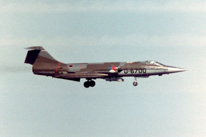 Aviation photographs of Registration: D-6700 : ABPic